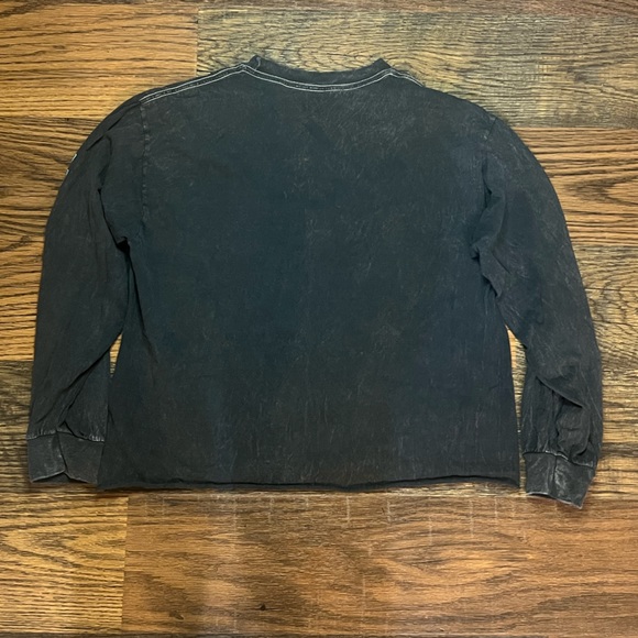 GM graphic Tee - Picture 3 of 3